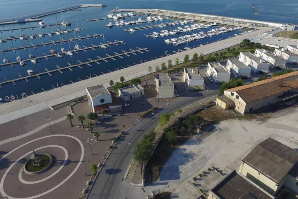 Vila Domus Elegans In Centro Manfredonia Exteriér fotografie